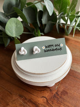 Load image into Gallery viewer, Knotted Studs