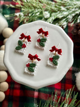 Load image into Gallery viewer, Mary Dangles