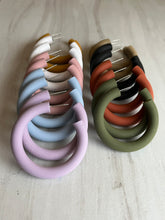 Load image into Gallery viewer, Classic Hoop Earrings