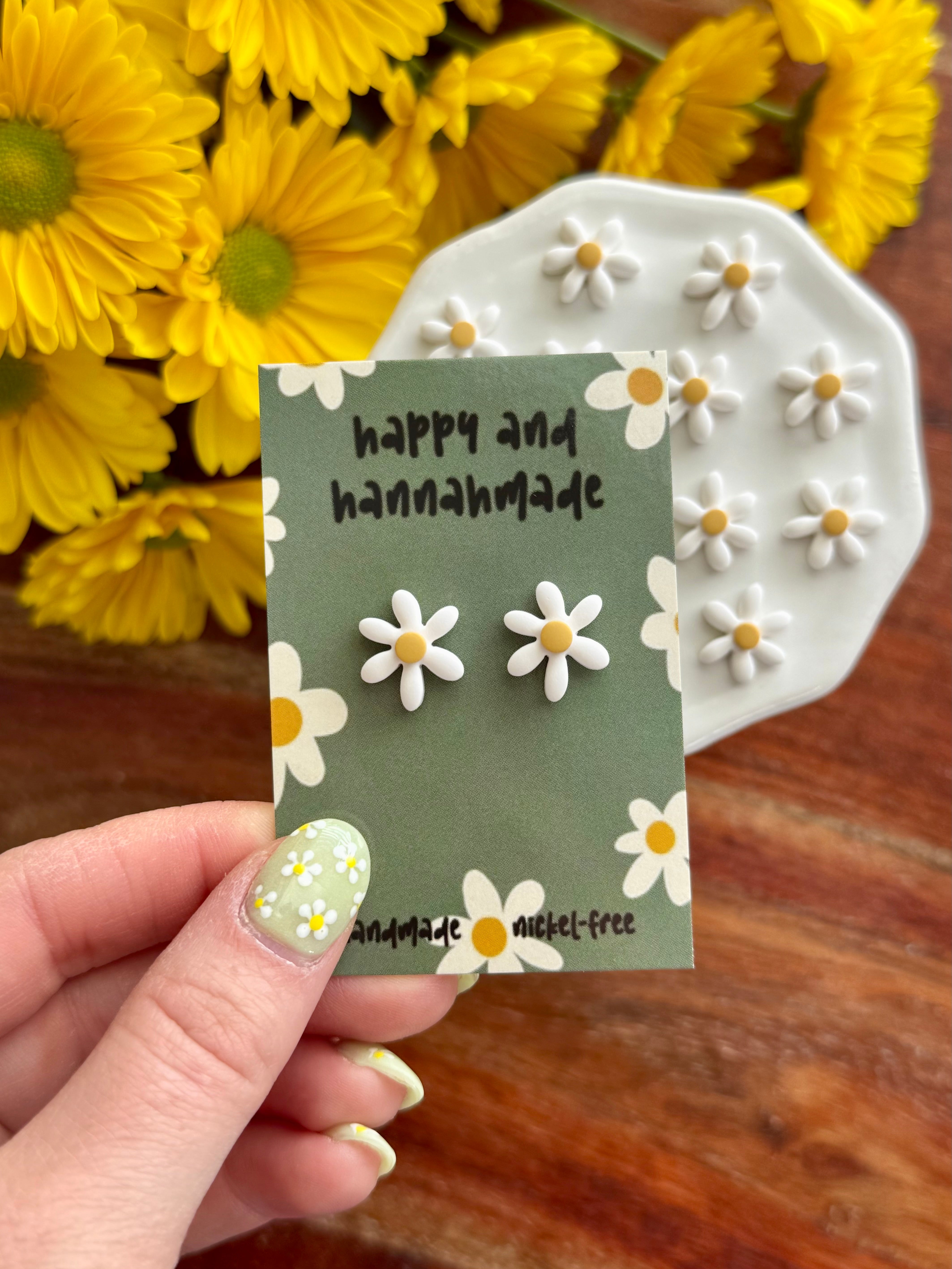 Lazy Daisy Studs / Handmade Polymer Clay White Daisy Yellow Center
