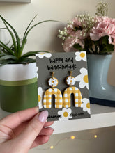 Load image into Gallery viewer, Maisie Dangles