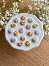 Load image into Gallery viewer, Chick Stud Pack