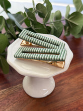 Load image into Gallery viewer, Trinity Hair Clip