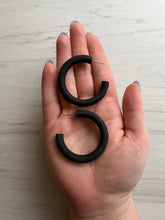 Load image into Gallery viewer, Classic Hoop Earrings
