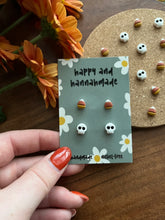 Load image into Gallery viewer, Skull Stud Pack