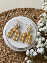 Load image into Gallery viewer, Maisie Dangles