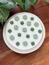 Load image into Gallery viewer, Clover Stud Pack