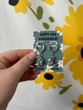 Load image into Gallery viewer, Iris Huggie Hoops