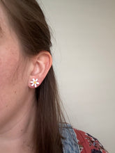 Load image into Gallery viewer, Lazy Daisy Studs