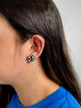 Load image into Gallery viewer, Victory Bow Studs