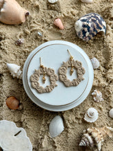 Load image into Gallery viewer, Beach Wreath Dangles