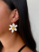 Load image into Gallery viewer, Lazy Daisy Dangles