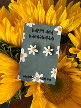 Load image into Gallery viewer, Lazy Daisy Studs