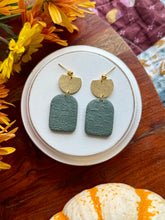 Load image into Gallery viewer, Lorelai Dangles