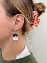 Load image into Gallery viewer, Lydia Huggie Hoops