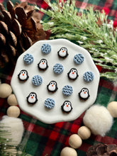 Load image into Gallery viewer, Penguin Stud Pack