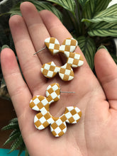 Load image into Gallery viewer, Hannah Hoops