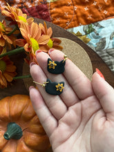 Load image into Gallery viewer, Binx Dangles
