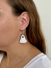 Load image into Gallery viewer, Howl-oween Dangles
