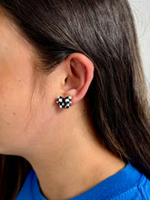 Load image into Gallery viewer, Victory Bow Studs
