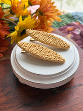 Load image into Gallery viewer, Sienna Hair Clip
