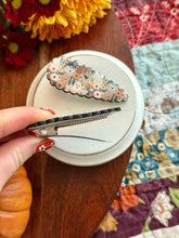Load image into Gallery viewer, Hilda Hair Clip
