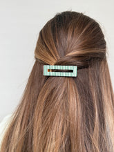 Load image into Gallery viewer, Trinity Hair Clip
